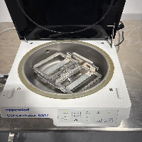 Eppendorf 5301 Concentrator Centrifuges image 2